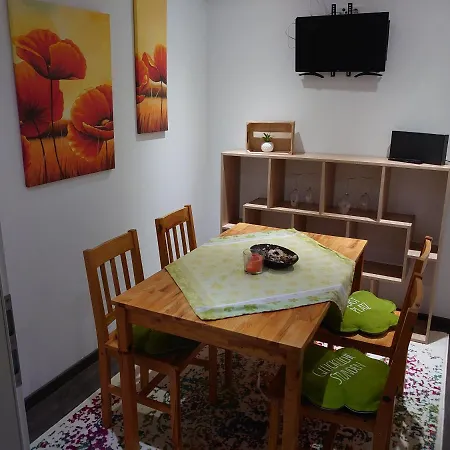 Apartment Kleine Gemuetliche Im Tiny House Stil Lutherstadt *